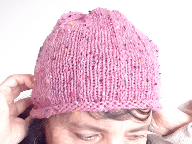 Bonnet moucheté rose